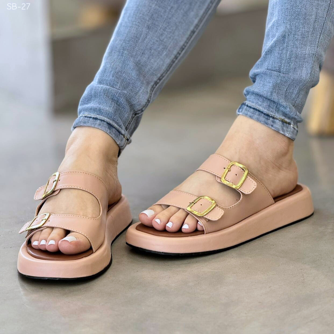Sandalias beige con hebillas doradas y plataforma cómoda para mujer - SB27