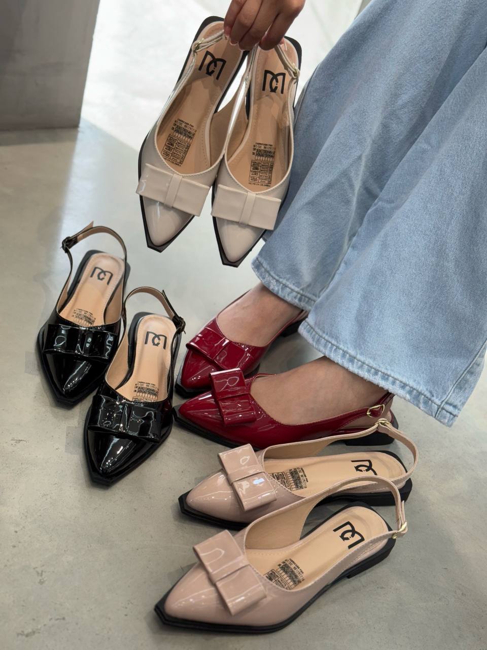 Baleta Negra Punta Fina con Lazo VL12 para mujer | Maraldo