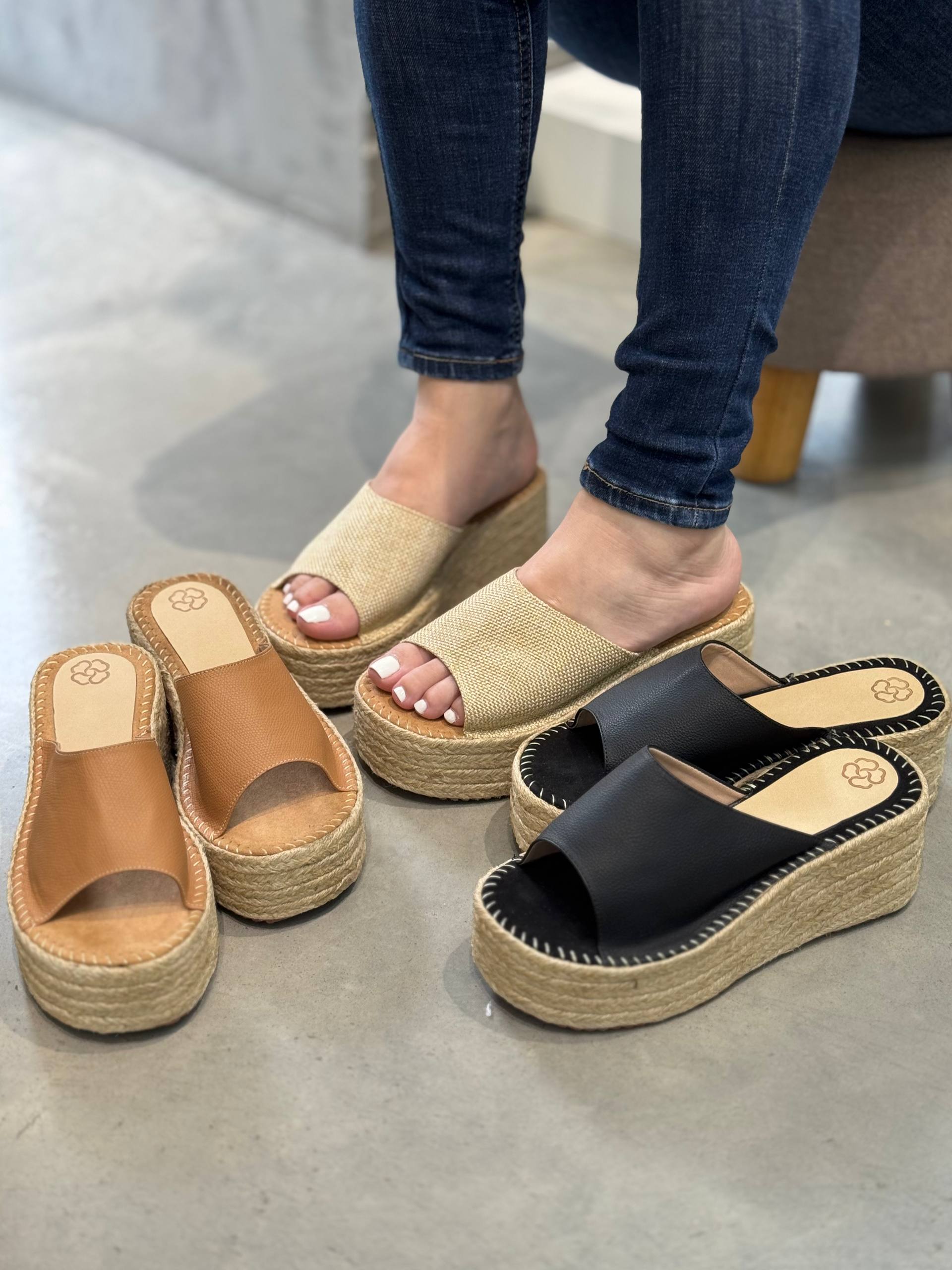 Sandalias con plataforma de yute tipo slide 5 cm PLTF951 | Maraldo