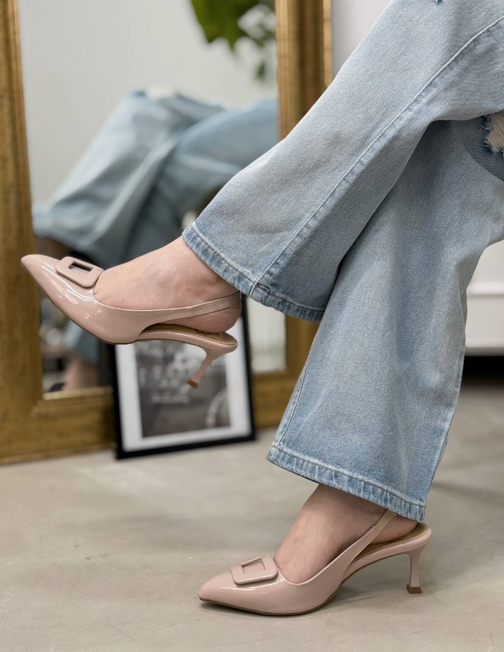 Tacones Nude de Charol Estilo Sofisticado - T510
