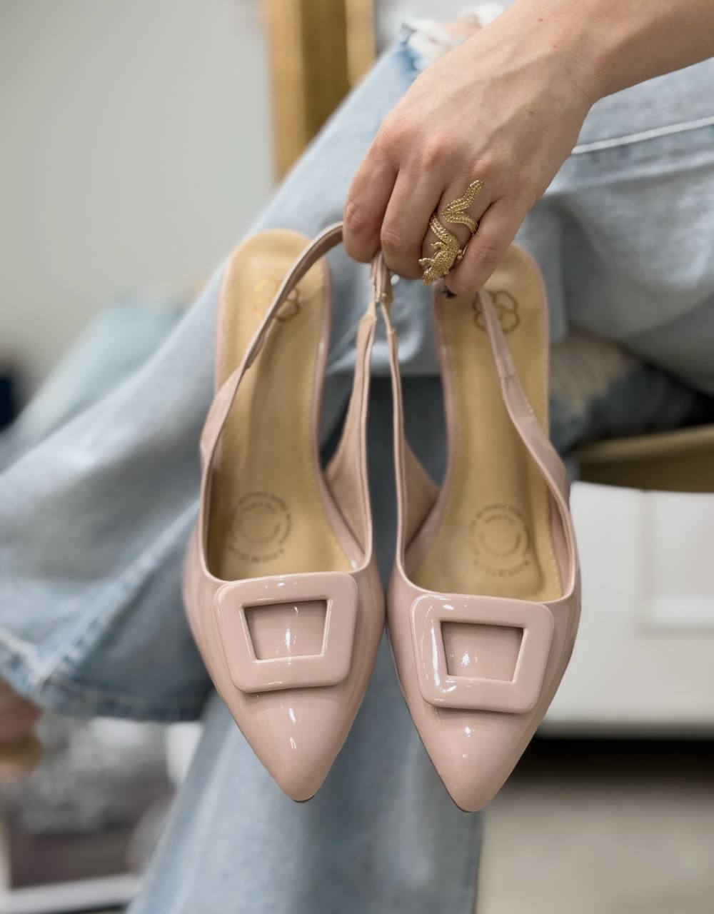 Tacones Nude de Charol Estilo Sofisticado - T510