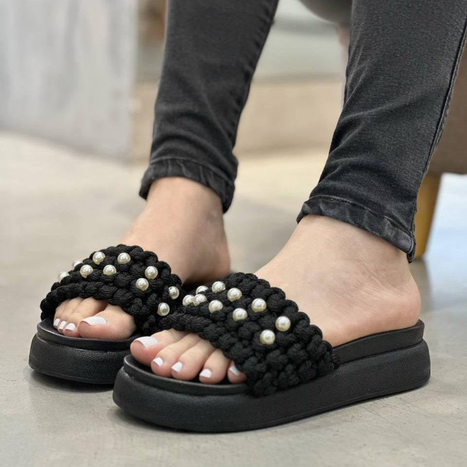 Sandalias tejidas con adornos de perlas – MB73
