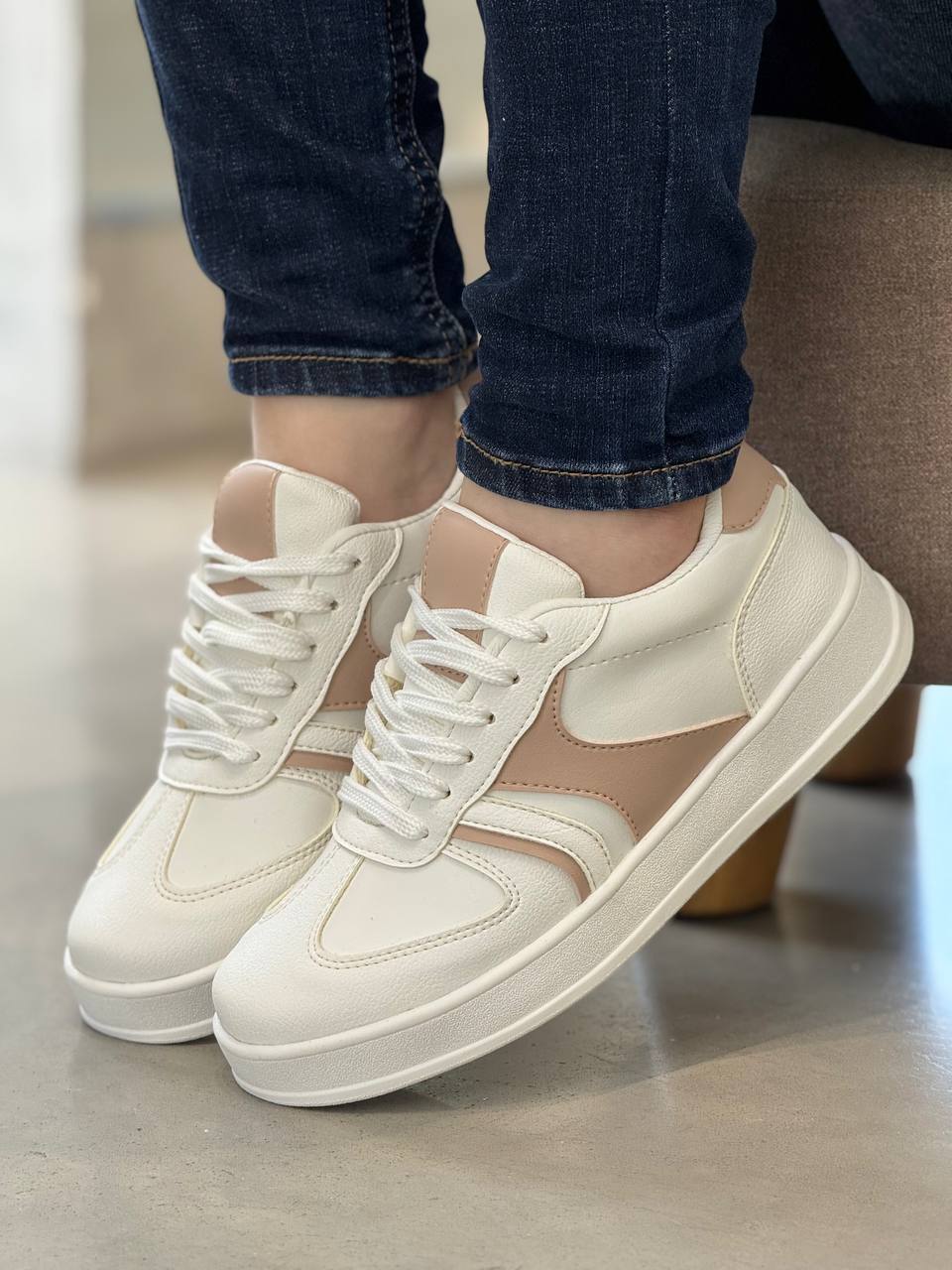 Tenis Mujer Tonos Neutros-  D871