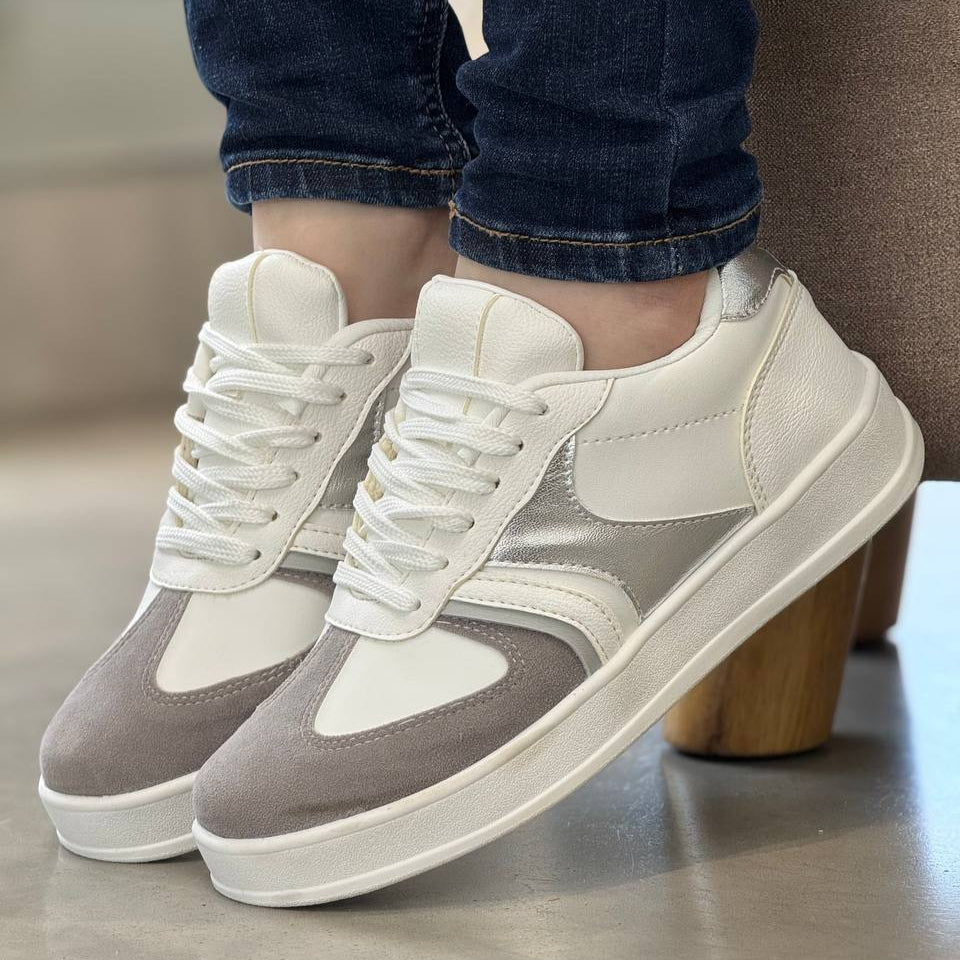 Tenis Mujer con Detalles Plata - D871